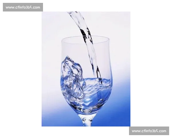 米兰携手圣十字矿泉水，开启健康与可持续发展新纪元